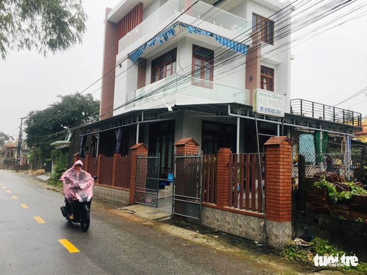 Man nabbed for stabbing 10-yo girl before robbing home in north-central Vietnam