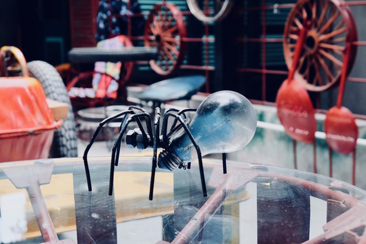 Man builds coffee shop interior from disused items in Hanoi