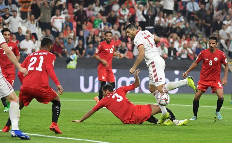 'Cheesecake' for Iran as China, Korea almost choke at Asian Cup