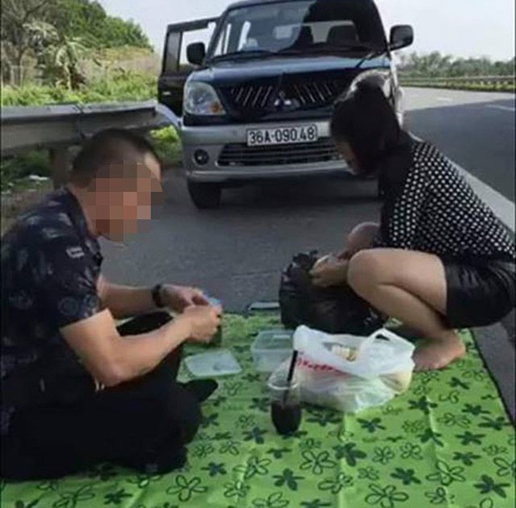 Vietnamese family live-streaming selves picnicking on expressway sparks uproar