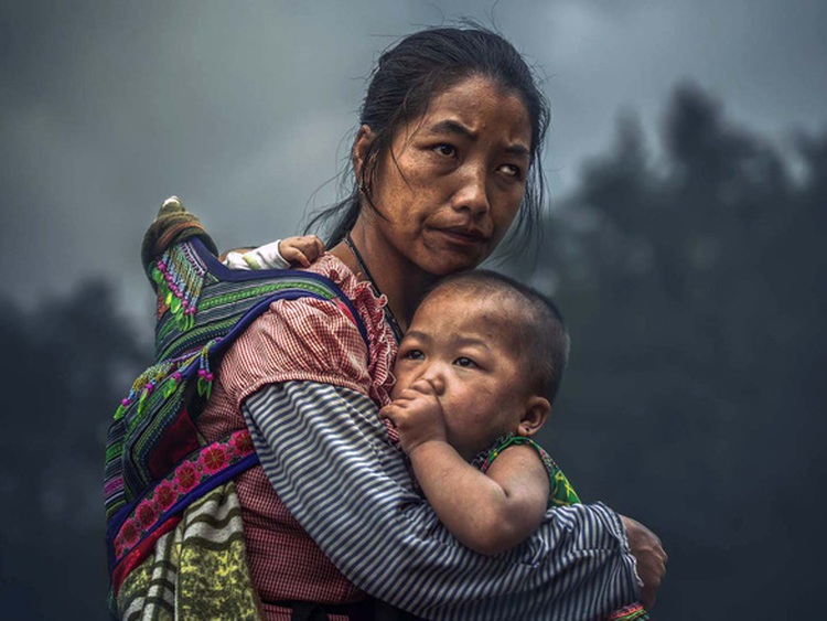 Award-winning photo captured in Vietnam sparks controversy, accused of being staged