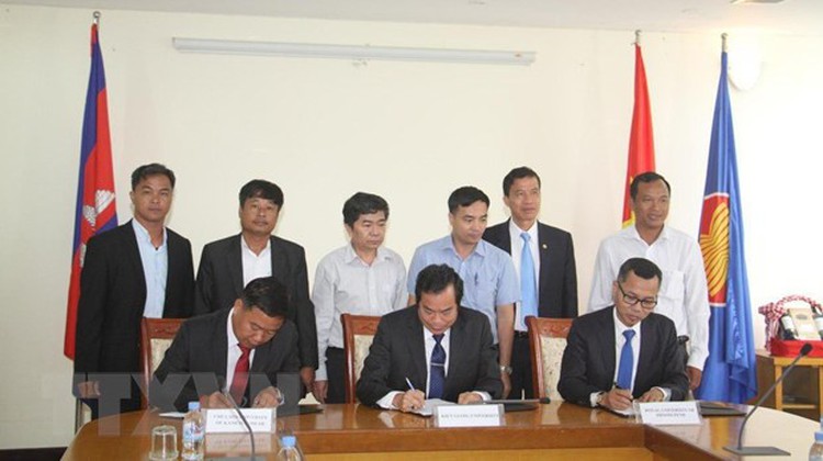 40 Cambodian students to receive scholarships from Vietnamese university
