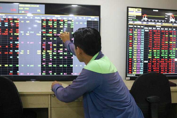 Vingroup stock sees green after $1bn investment from S. Korea’s SK Group