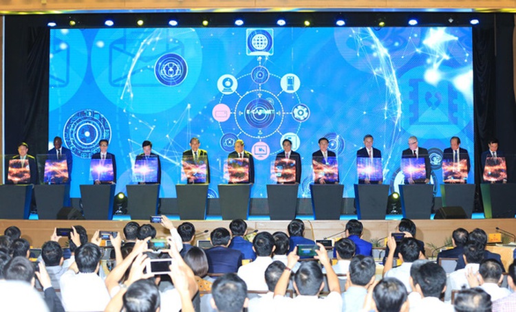 Vietnam PM chairs country’s first e-government meeting