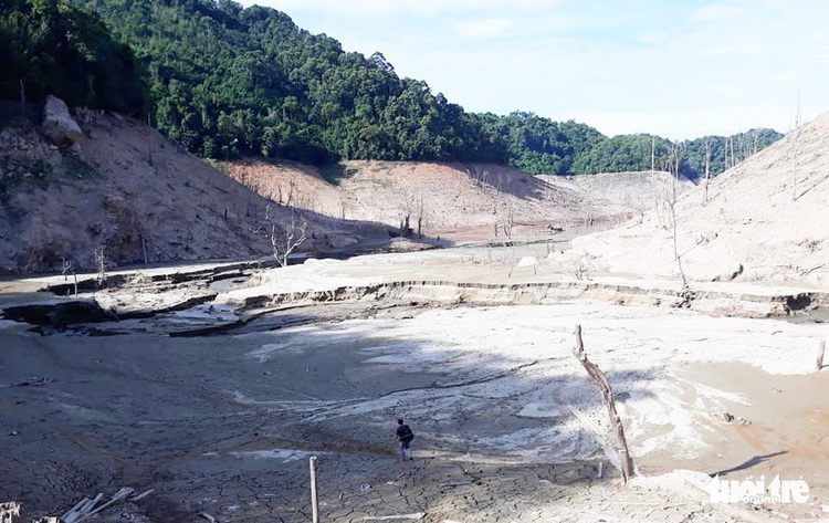 Unworldly scenes revealed after hydroelectric reservoir dries up in Vietnam drought
