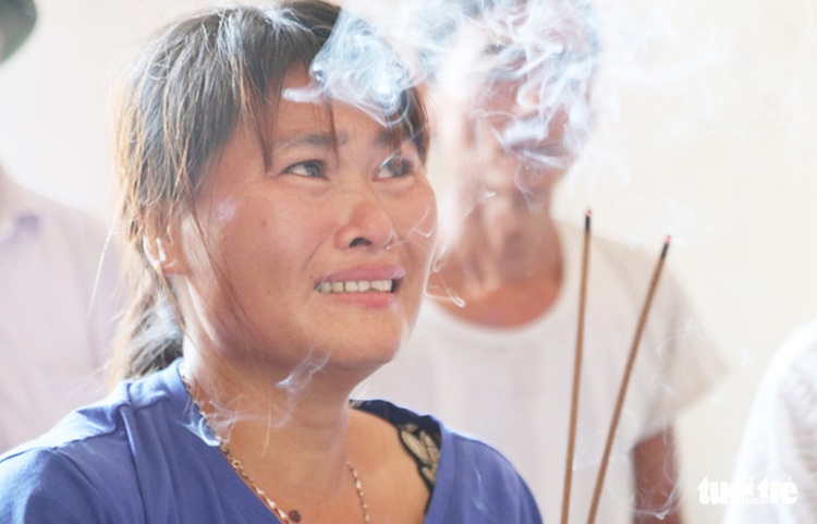 Vietnamese woman reunited with family 24 years after being sold to China