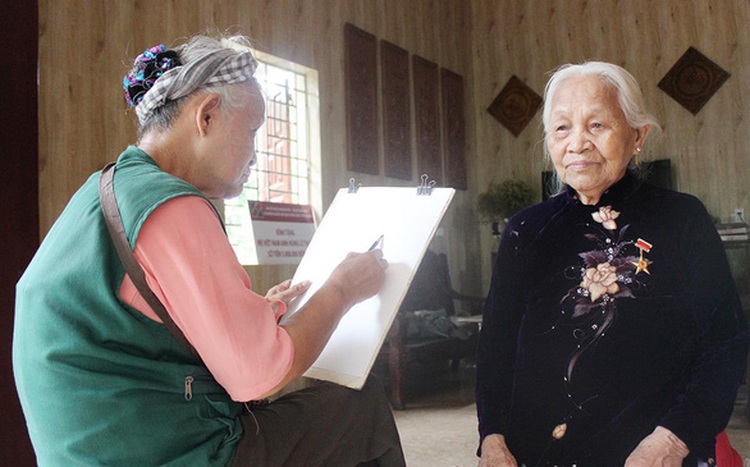 Vietnamese women pursue art dreams in senior years