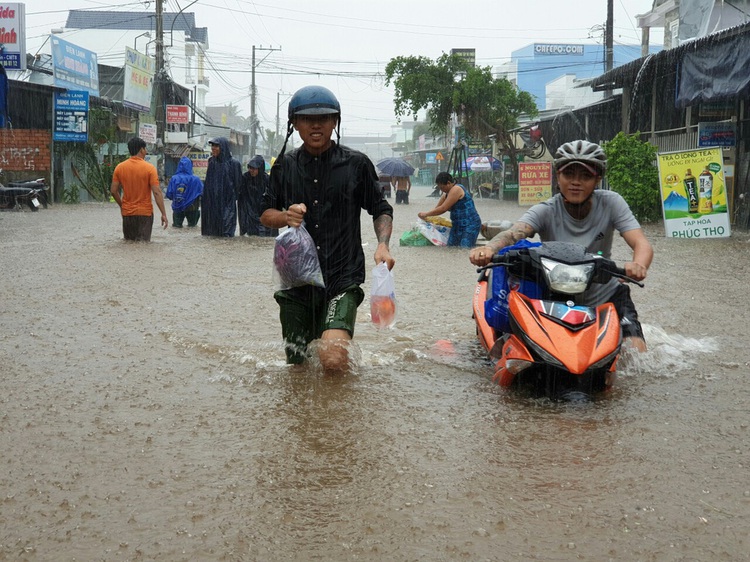 Breakfast @ Tuoi Tre News – August 6