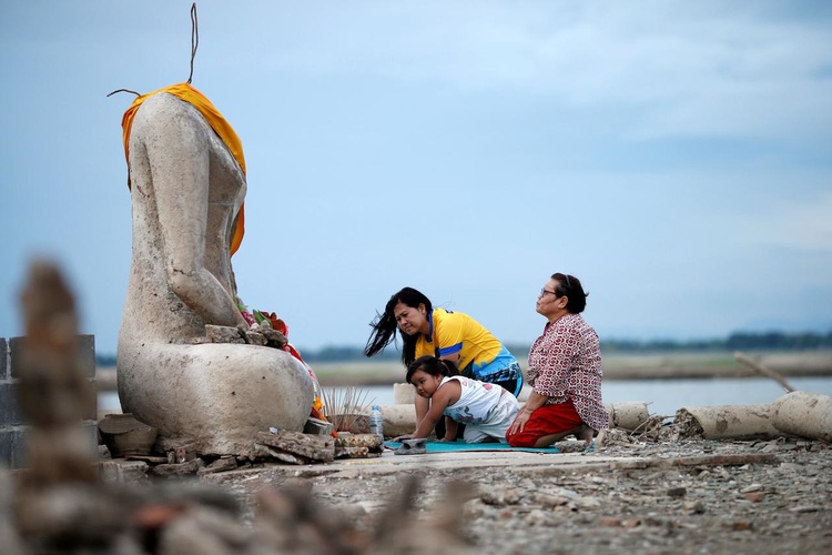 Drought reveals lost temple in Thailand submerged by dam