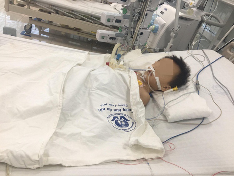 Vietnamese toddler in critical condition after getting four painkillers a day