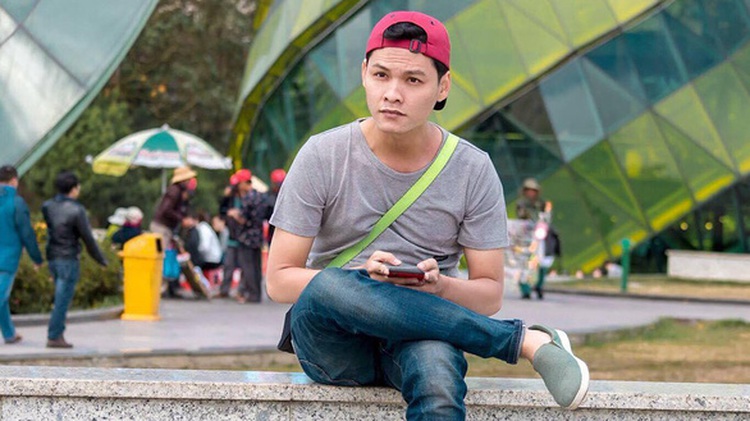 Vietnamese man creates YouTube channel for literature lovers