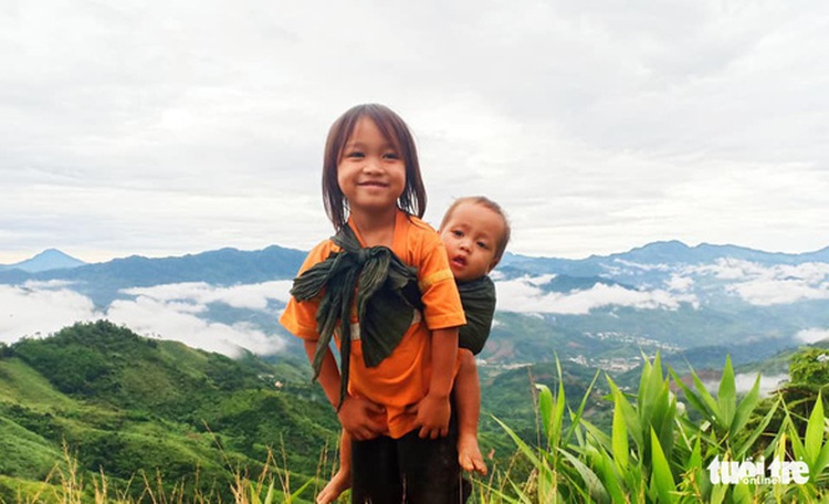 In Vietnam, students, teachers celebrate new school year 1,000 meters above the sea