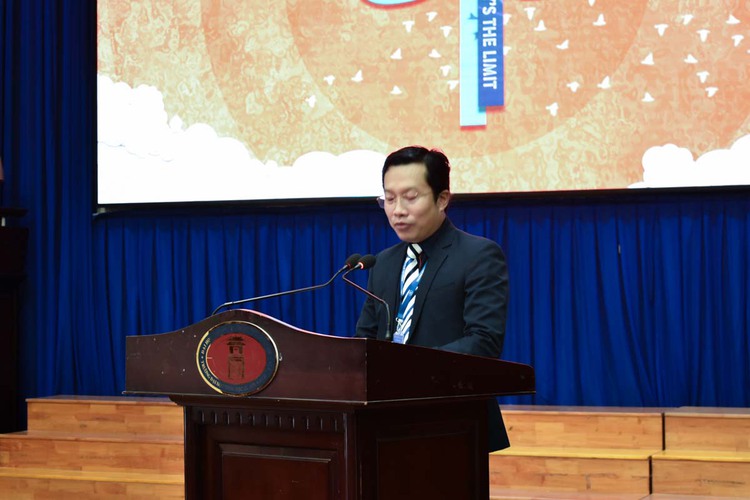 University alumni share career path at faculty reunion in Ho Chi Minh City