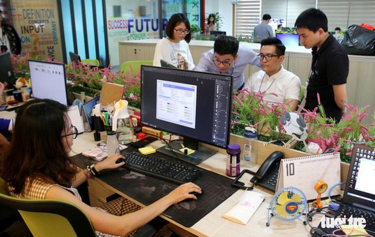 Most Vietnamese Gen Xers want new jobs in H2/2019: survey