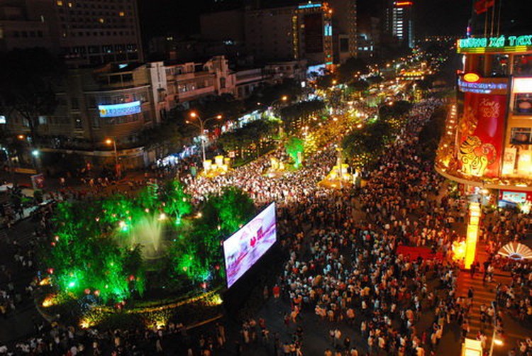 Ho Chi Minh City revives iconic fountain on downtown Nguyen Hue Street