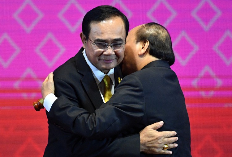 Vietnam assumes ASEAN chairmanship for 2020