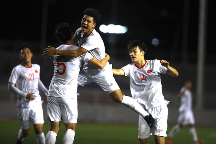 Vietnam break a sweat to subdue Singapore in men’s football of 2019 SEA Games