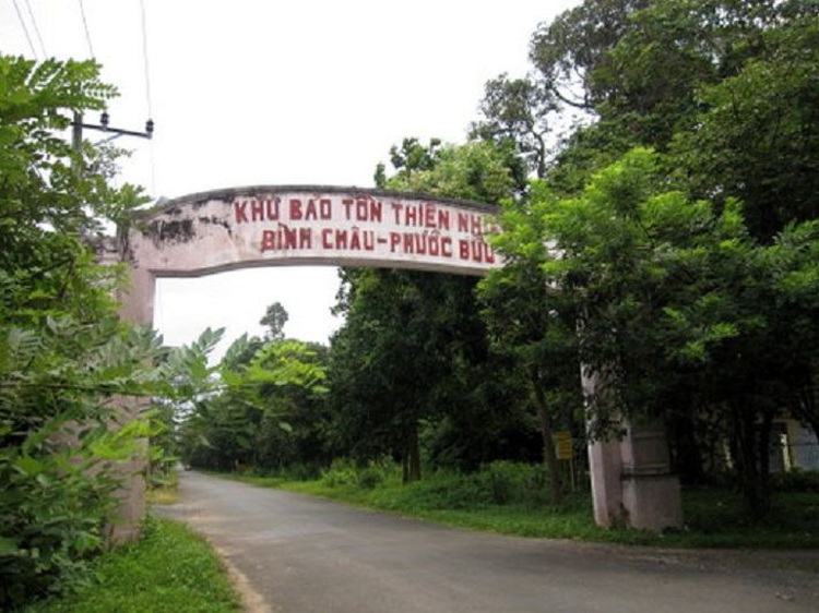 Police vice-chief’s son hunted for running gambling ring in southern Vietnam