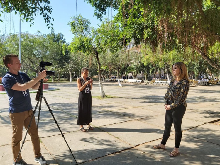 Michelle Obama, Julia Roberts in Vietnam for girls’ education program