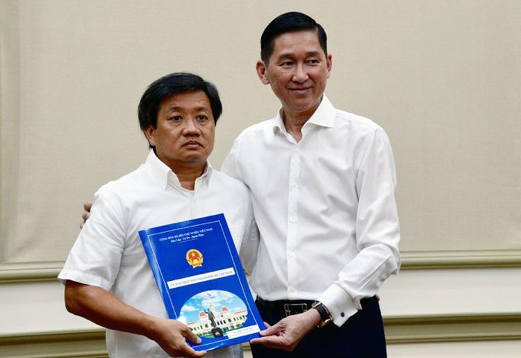 Ho Chi Minh City ‘sidewalk captain’ Doan Ngoc Hai leaves job at state-owned company