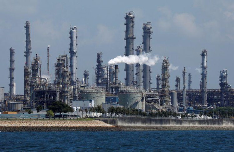 Singapore jails Vietnamese tanker captain in Shell oil heist case