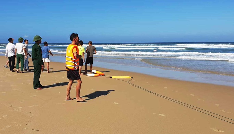 British tourist drowns after being washed away by strong waves in central Vietnam