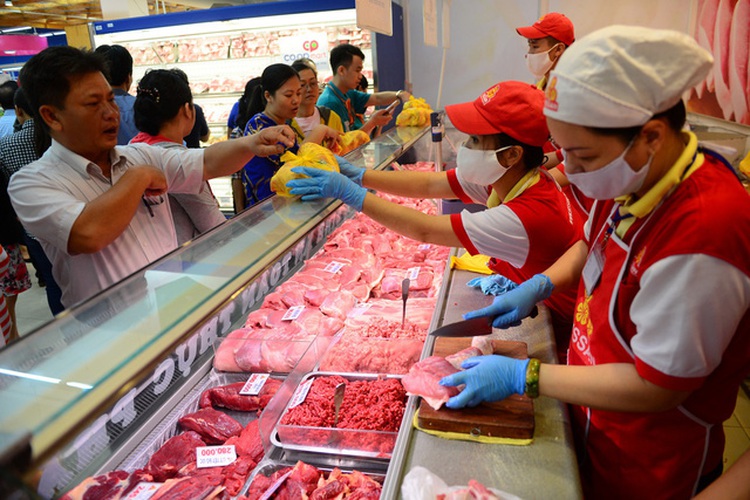 Pork imports surge due to high demand as Tet approaches: ministry