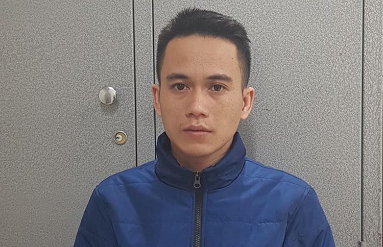 Vietnam police bust criminal ring selling smartphone spyware