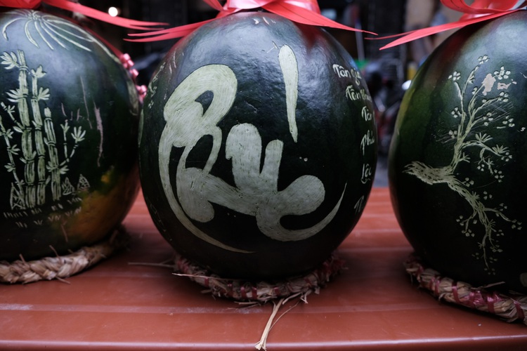 Calligraphic watermelons a prized Tet offering in Hanoi