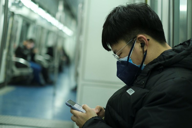 China virus deaths rise to 80 as Hong Kong bans visitors from worst-hit province