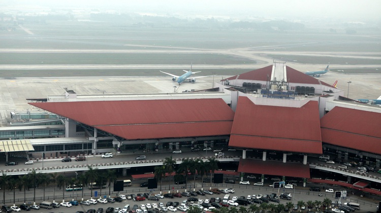 Vietnam to quarantine 950 people returning from China at military camps