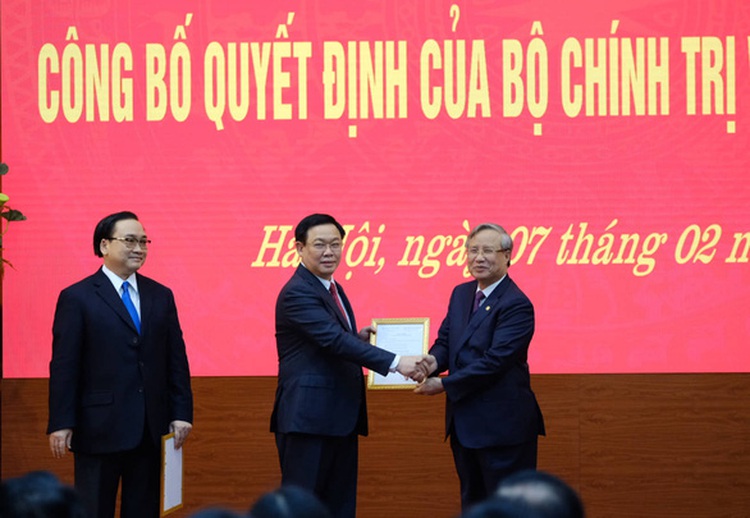 Deputy PM Vuong Dinh Hue takes over baton as Hanoi’s Party chief
