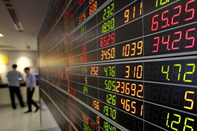 SE Asia Stocks-Most markets fall on coronavirus concerns