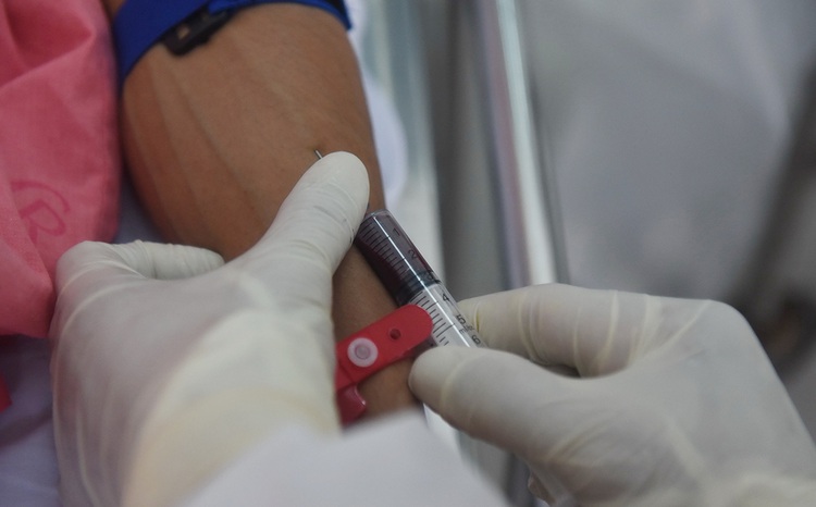 Vietnam company to begin making 10,000 COVID-19 test kits daily
