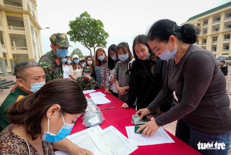 Vietnam PM orders readiness for ‘large-scale’ COVID-19 quarantine