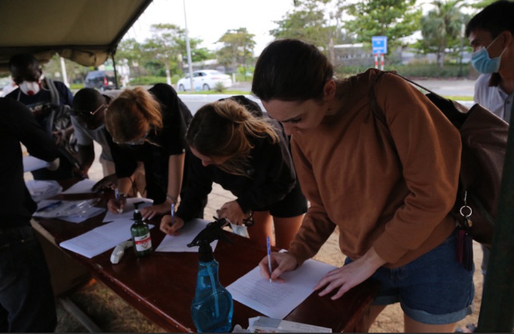 Da Nang sets up checkpoints at city’s entrances for COVID-19 containment
