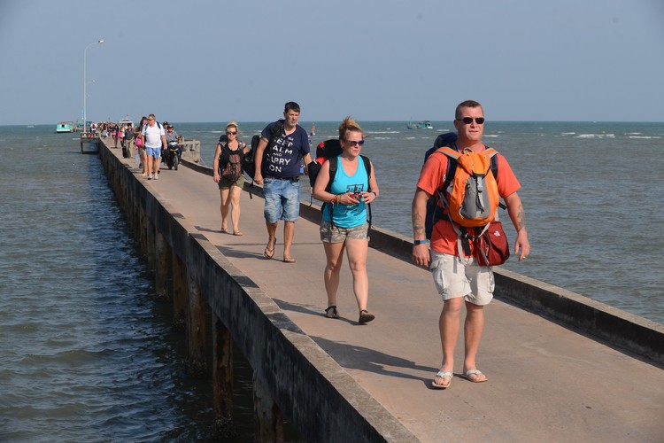 COVID-19 panic shifts attitudes toward foreigners in Vietnam