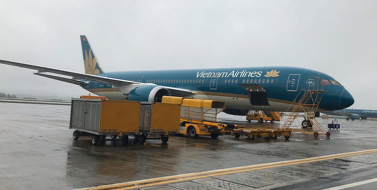 Passengers on these flights should contact medical facilities in Vietnam for health checks