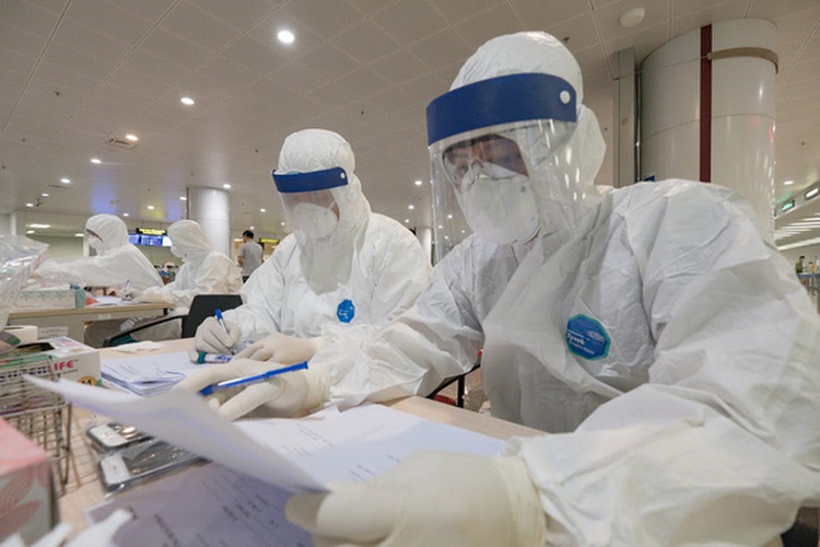 Nurses catch novel coronavirus in Vietnam