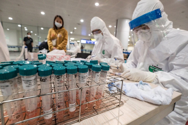 Two imported cases in Hanoi bring Vietnam's COVID-19 tally to 94
