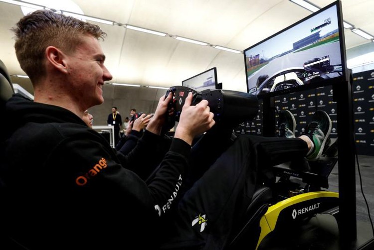 F1 to hold virtual races in place of postponed grands prix