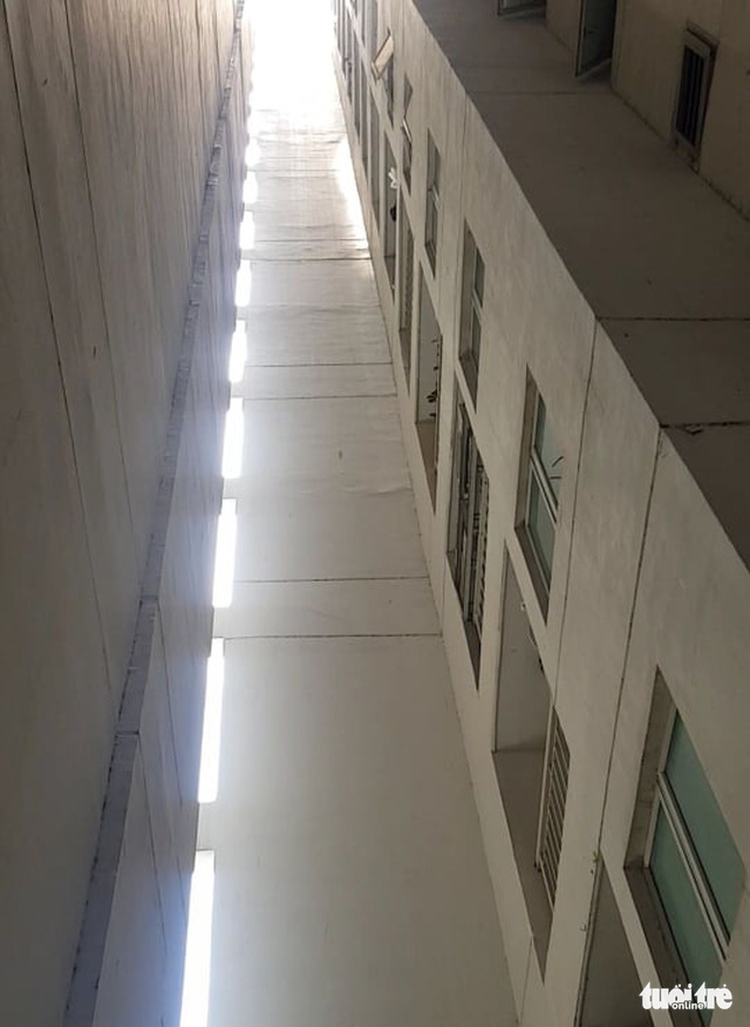 Lecturer falls to death from 14th floor in Ho Chi Minh City