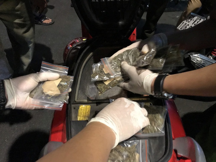 Foreign man caught with cannabis in downtown Ho Chi Minh City