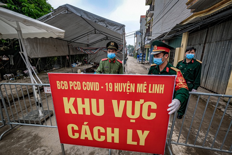 Over 100 in contact with Samsung employee sickened by COVID-19 in Vietnam