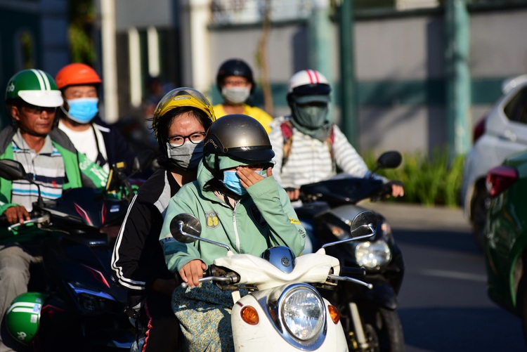 Heatwave to bake northern Vietnam, rainy season to begin in southern provinces