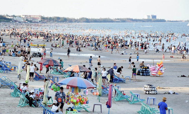 Tuoi Tre launches program to boost domestic travel in Vietnam