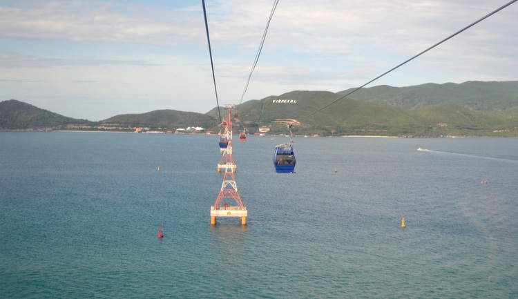 Vietnam’s Khanh Hoa mulls bridge connection to tourist island