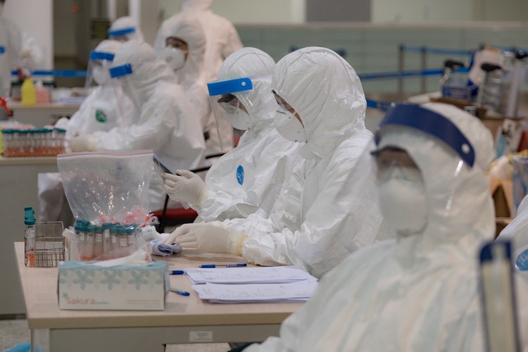 Vietnam reports four imported COVID-19 cases, including flight attendants