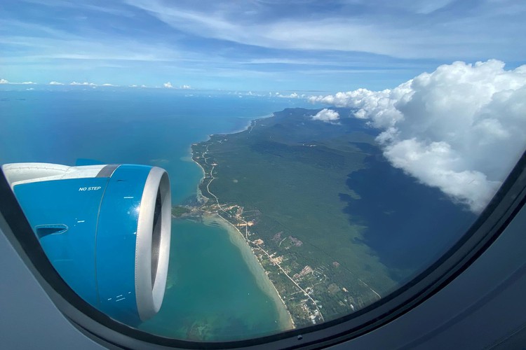 Vietnam offers cut-price paradise to lure local travellers post coronavirus