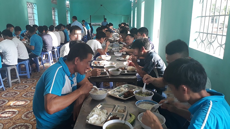 Addiction survivors dedicated to bringing sobriety to rehab patients in Vietnam